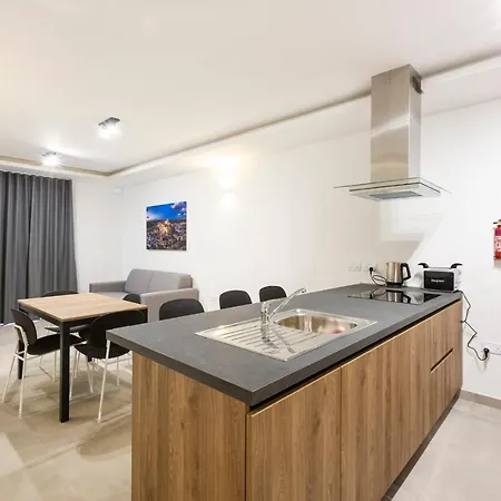 7-hosted By Sweetstay Gzira