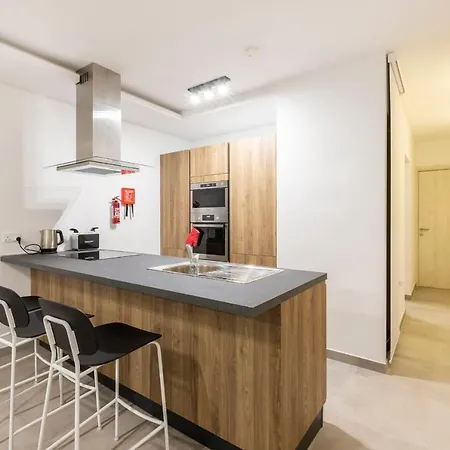 Apartment 7-hosted By Sweetstay