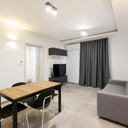 7-hosted By Sweetstay