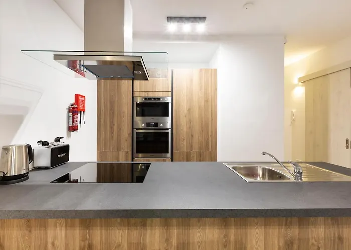 Apartment 7-hosted By Sweetstay